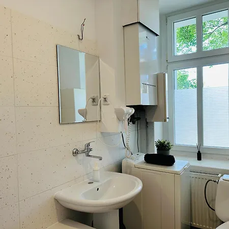 Na Parterze 10 Minut Pieszo Do Centrum & Parking * Sopot