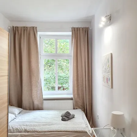 Quarto em Acomodações Particulares Na Parterze 10 Minut Pieszo Do Centrum & Parking *