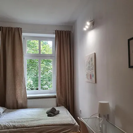 Na Parterze 10 Minut Pieszo Do Centrum & Parking * Sopot