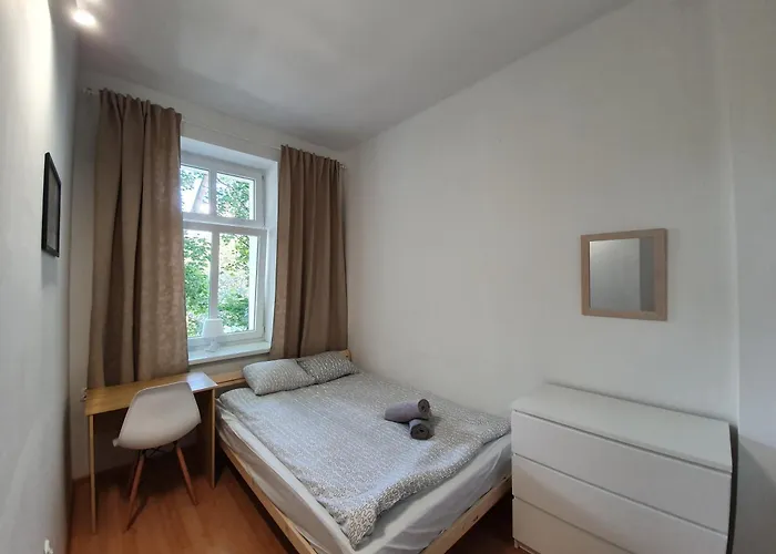 Na Parterze 10 Minut Pieszo Do Centrum & Parking 民宿